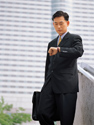 manlookingatwatch7621367.jpg